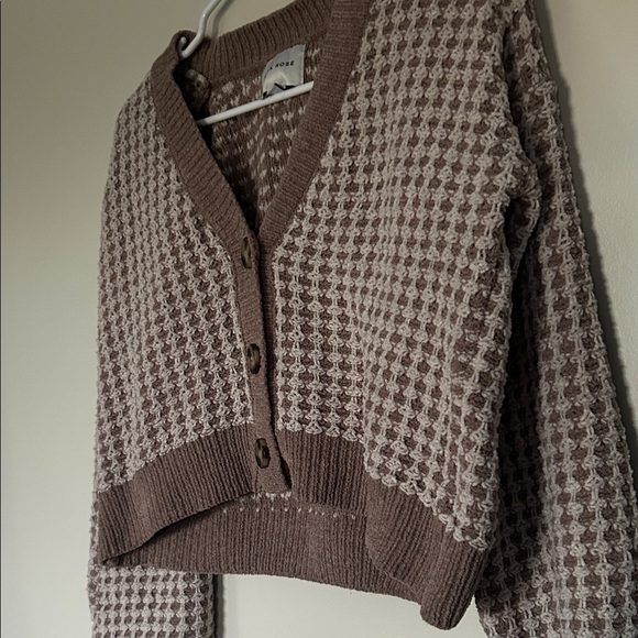 Pink Rose Brown and Cream Houndstooth Cardigan - Picture 2 of 3